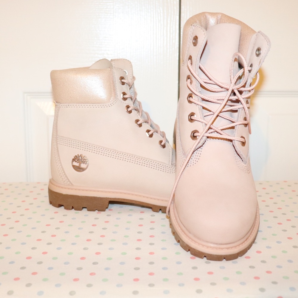 Pink Nuckbuck Rosegold Timberland 6in Boots